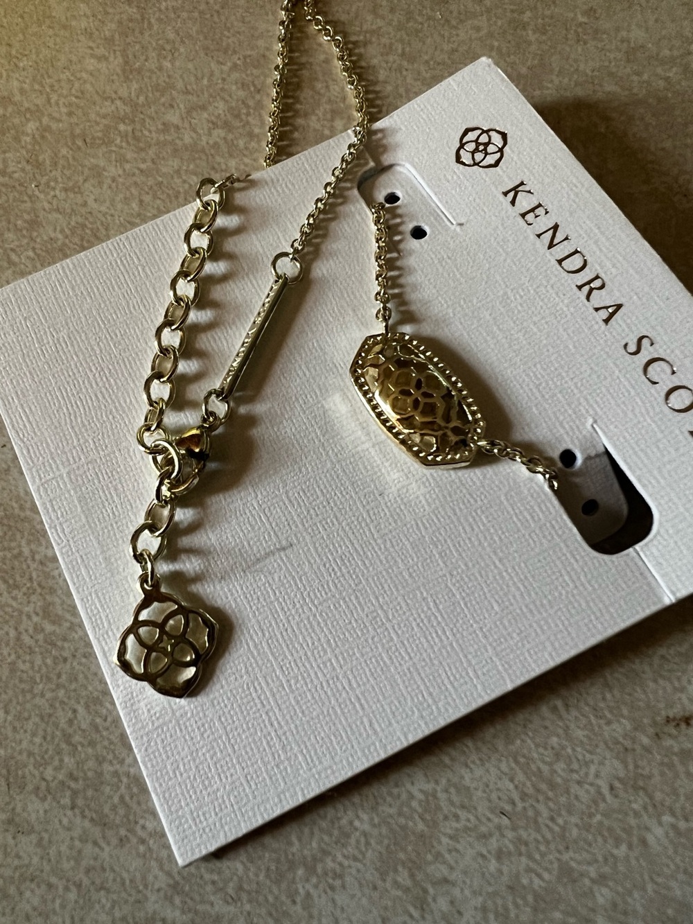 Kendra Scott Gold Pendant Necklace - silver filigree